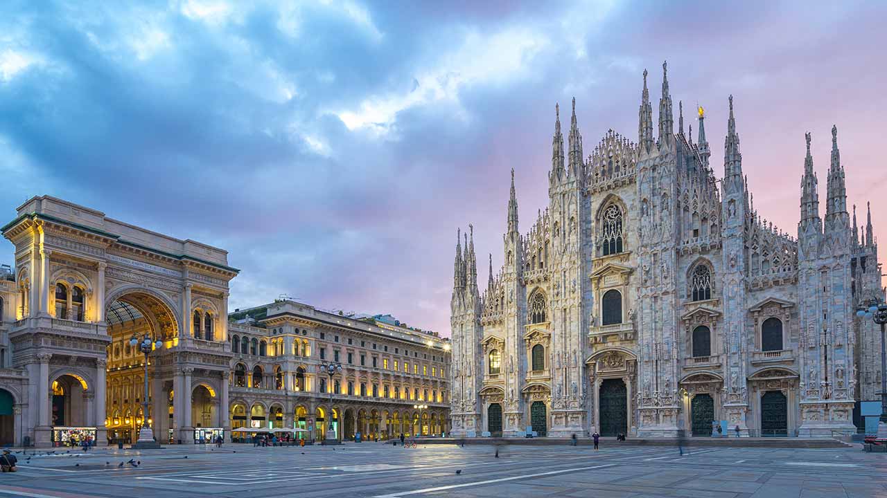 156084974_Duomo-di-Milano